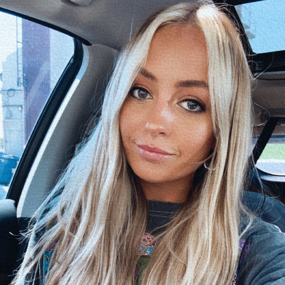 Meet your Posher, Traci